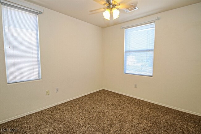 Building Photo - 2565 N Madre Grande St