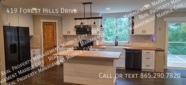 Building Photo - 419 Forest Hills Dr