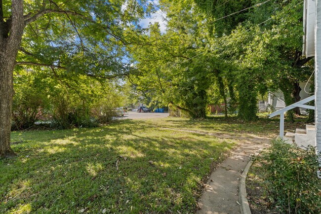 Building Photo - 4948 Farrell Ave