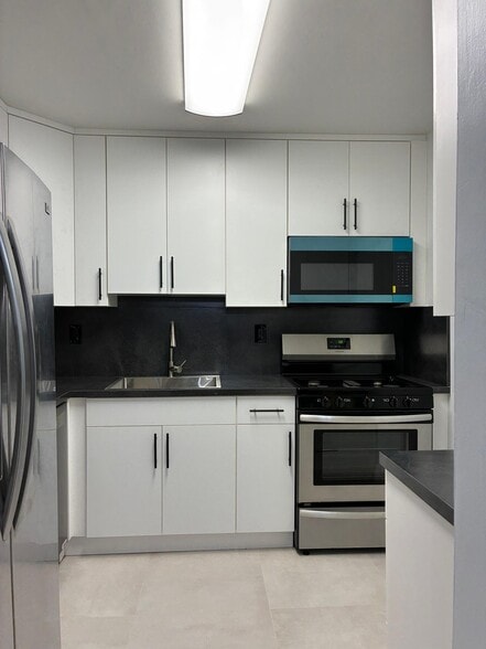 Primary Photo - 13000 SW 92nd Ave