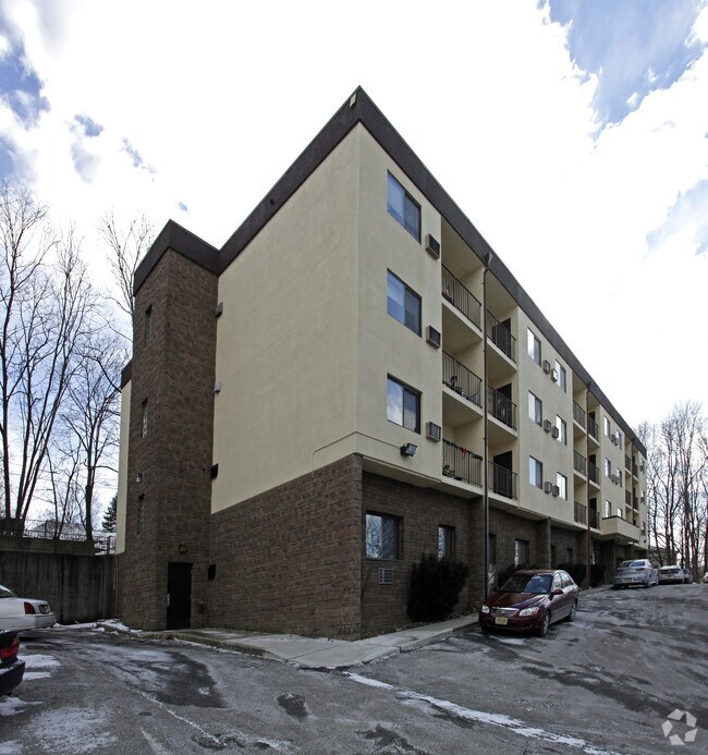 Concetta Towers 75 Catlin Rd Franklin NJ 07416 Apartment Finder