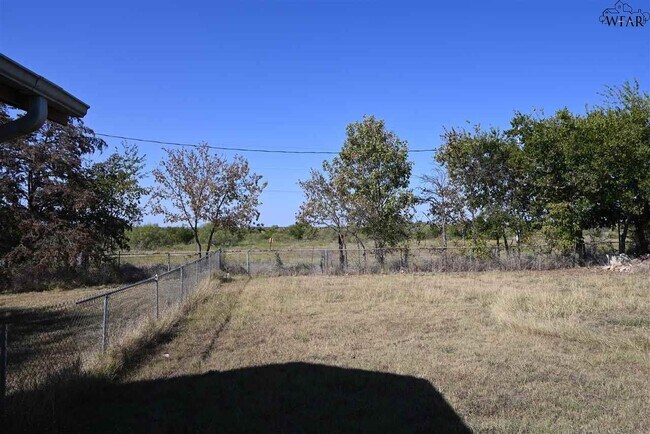 Building Photo - 203 Prairie St