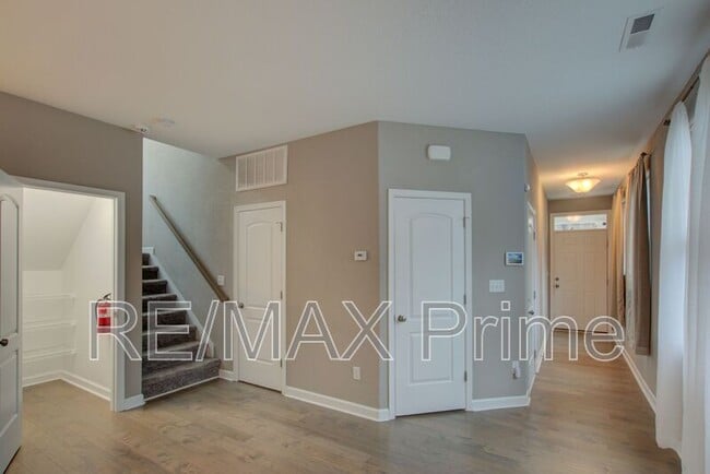 Building Photo - 4158 Pughsville Rd