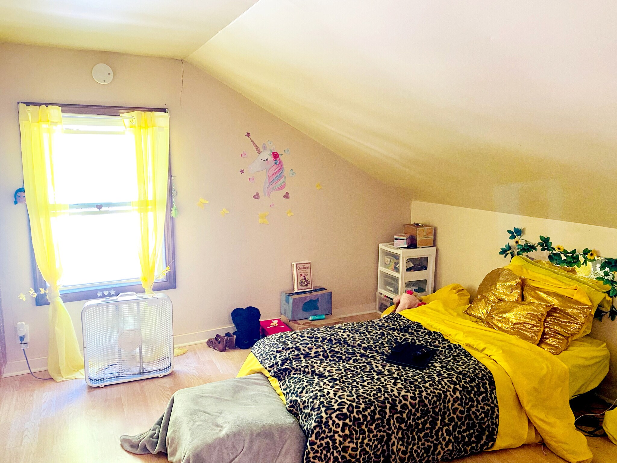 Building Photo - 608 S Webber St