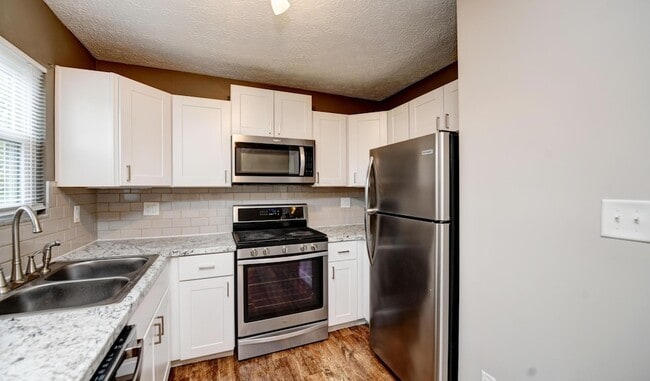 Building Photo - 922 Noddymill Ln E