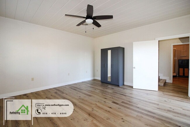 Building Photo - 19250 Hill St