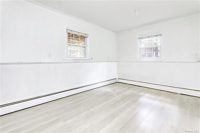 Building Photo - 4 Hamilton Ln