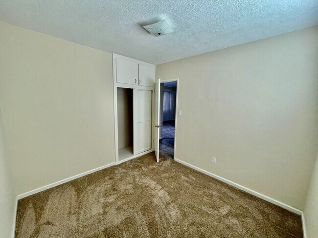 Building Photo - Temple