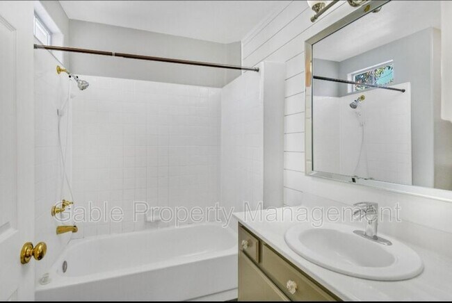 Building Photo - 25822 Blake Ct
