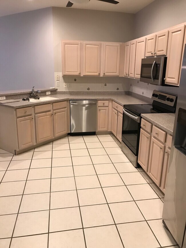 Building Photo - 1727 San Silvestro Dr