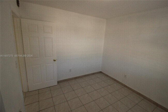 Building Photo - 7668 SW 152nd Ave