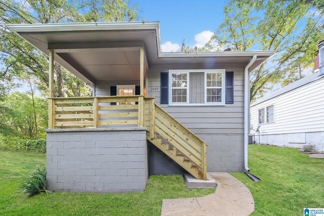 Primary Photo - 1009 12th St