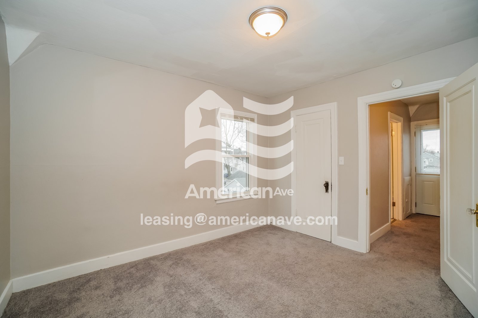 Building Photo - 1611 Hagley Rd