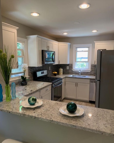 Building Photo - 6021 Park Pl