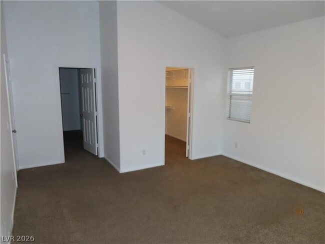 Building Photo - 676 Hitchen Post Dr