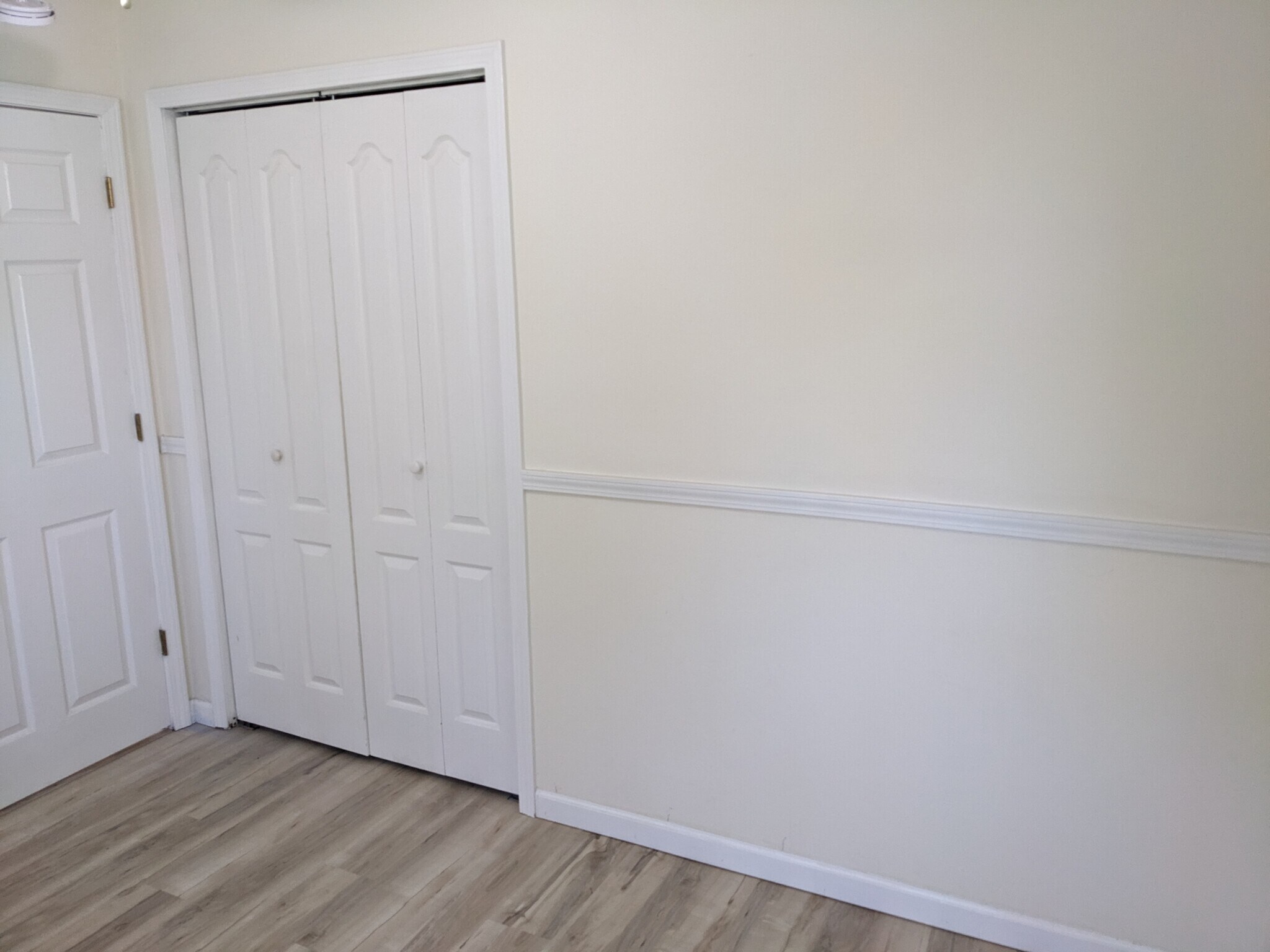 bedroom 2 - 306 E Northview Ave