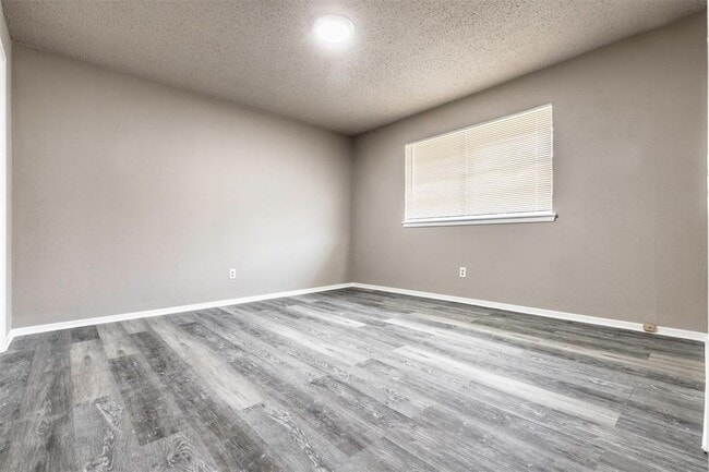 Building Photo - 918 Delmar Cir