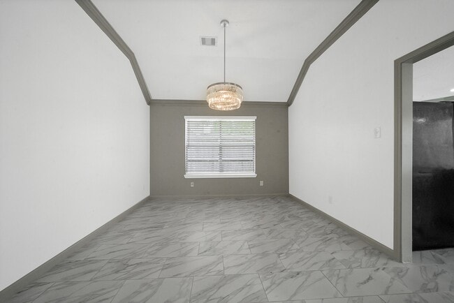 Building Photo - 3515 Walden Dr