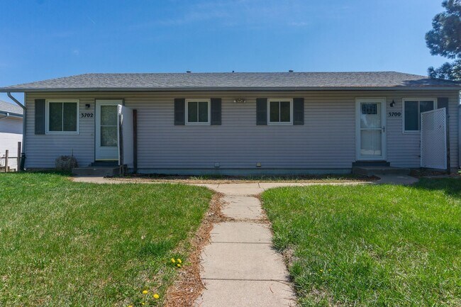 Primary Photo - 3700/3702 N 22nd St Duplex