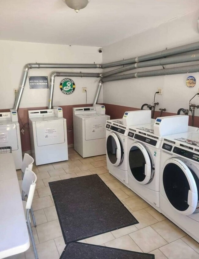 Building Photo - 40-04 36th Ave