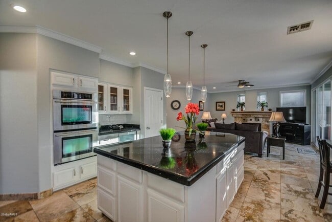 Building Photo - Beautiful Fully Furnished Home In Ahwatukee Foothills With Mountain Views and Private Pool!!