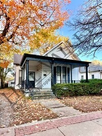 Building Photo - Large four bedroom in Farrington's Grove H...