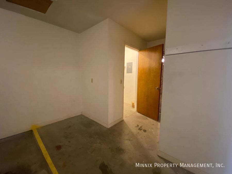Building Photo - 1001 Itasca St