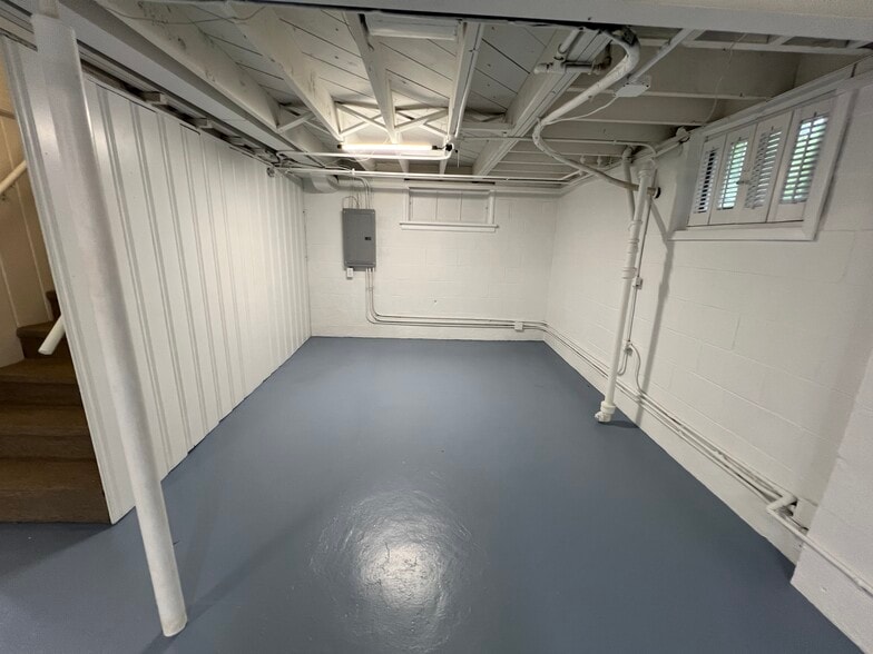 STORAGE - 7717 29th Ave