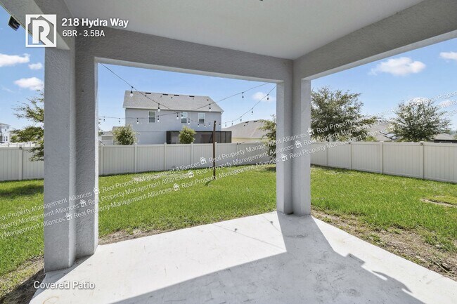 Building Photo - 218 Hydra Wy