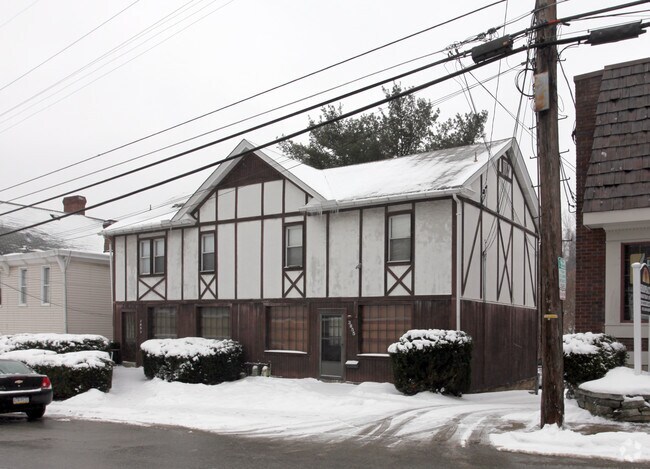 Primary Photo - 3853-3855 Willow Ave