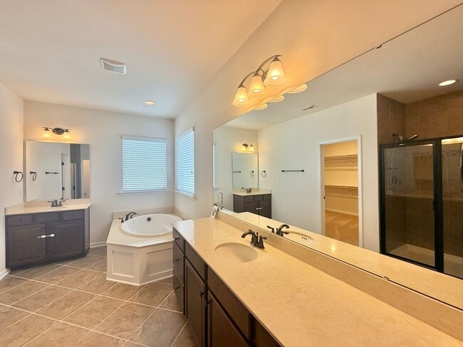 Building Photo - Modern, Luxurious 3BD, 2.5BA Cary Home with Solar Panels & Detached 2-Car Garage with EV Charger ...