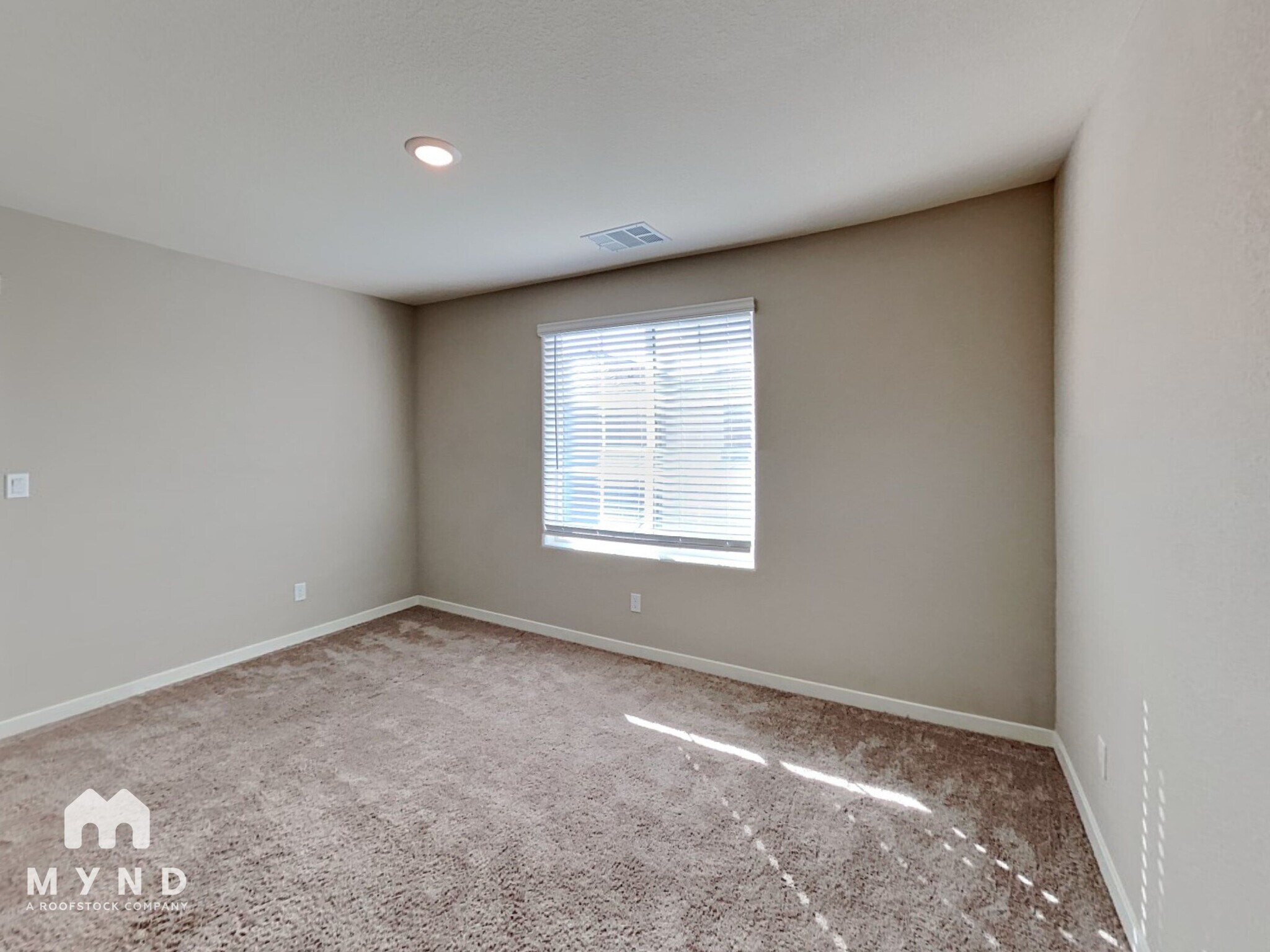Building Photo - 4086 Southampton St