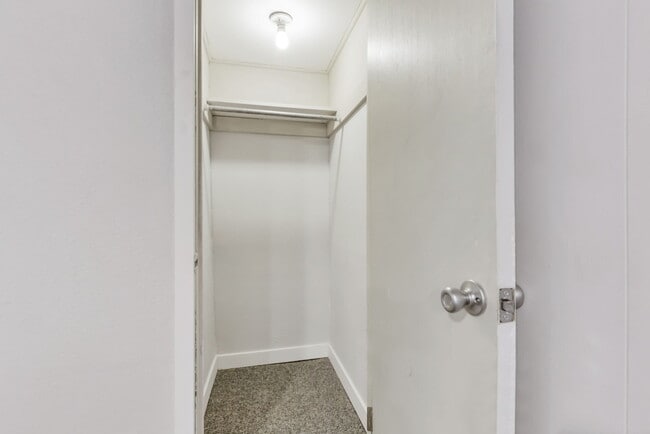 Building Photo - 2021 Sherrelwood Cir