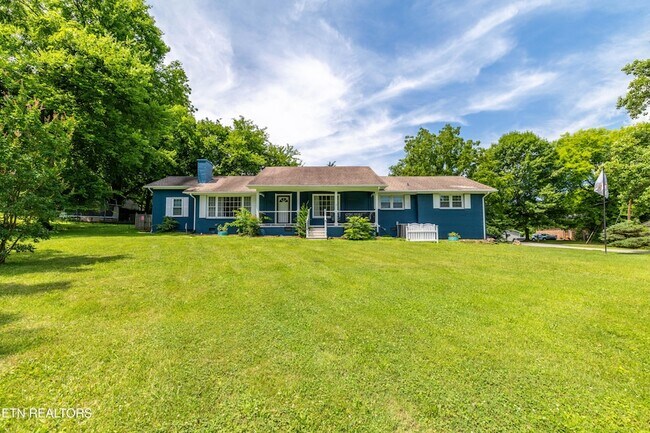 Building Photo - 201 Farlow Dr