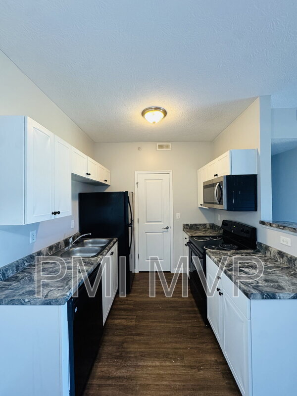 Building Photo - 904 Taylor Station Rd