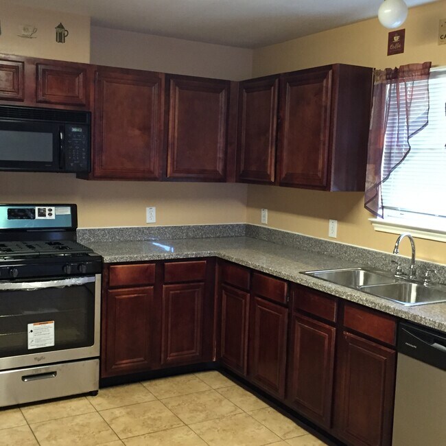 Building Photo - 6038 Deep South Dr