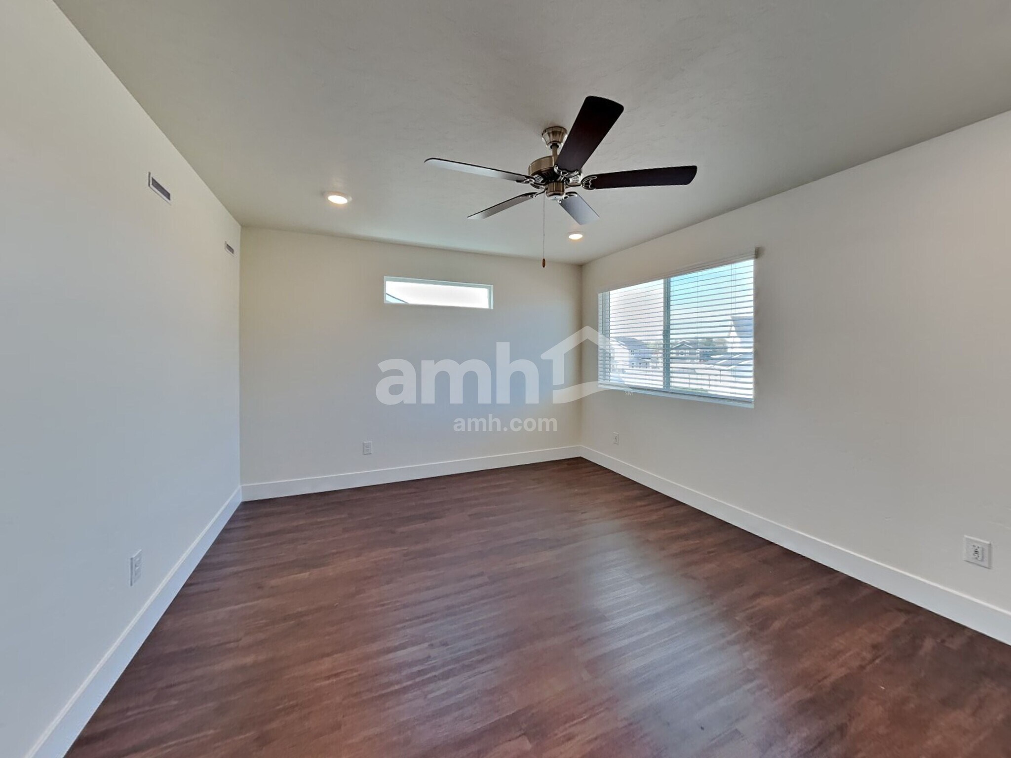 Building Photo - 9480 Clancey St
