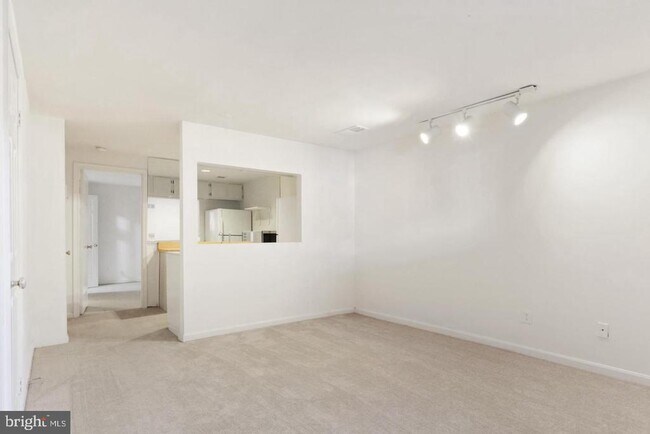 Building Photo - 1454 N Quinn St
