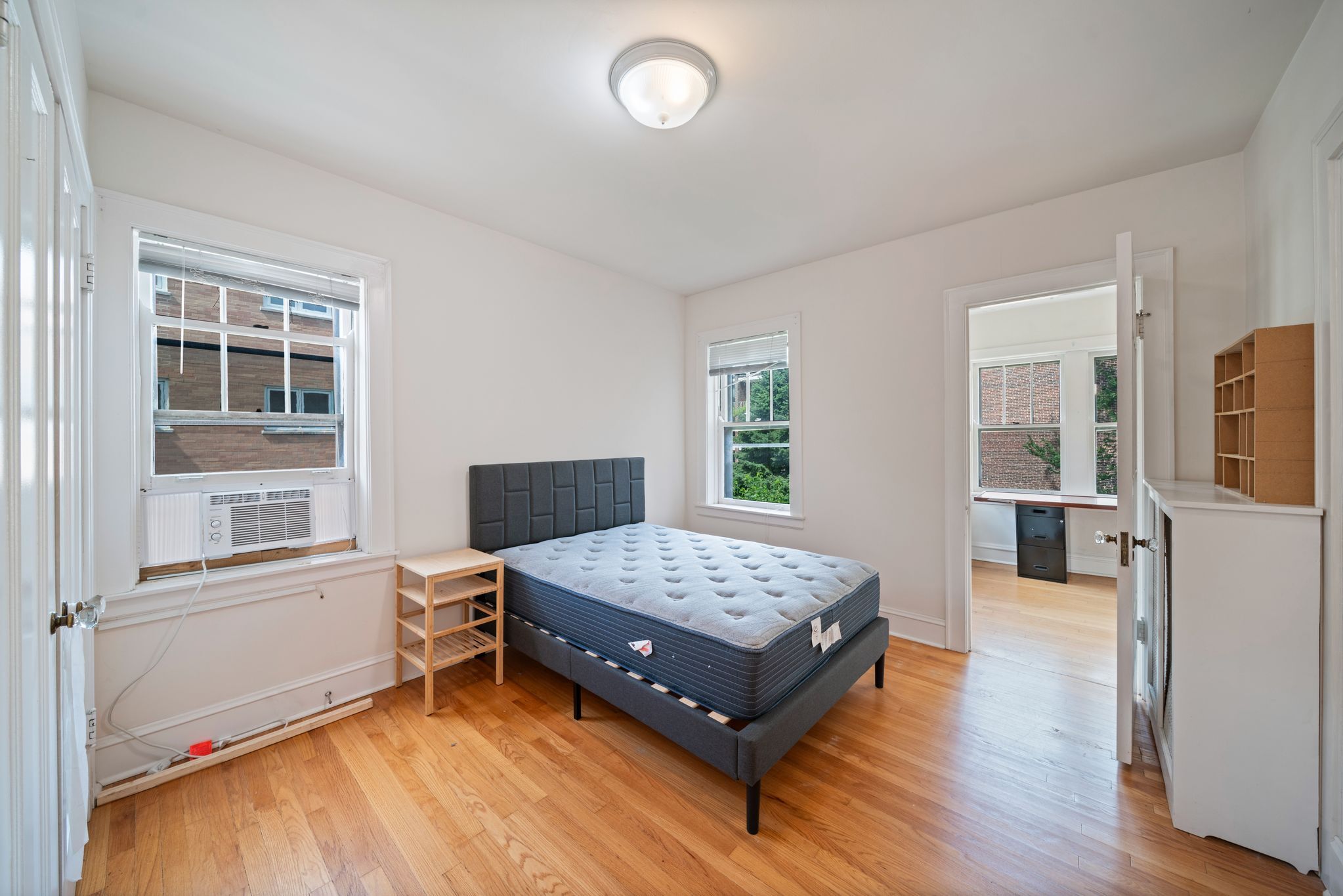 Building Photo - 721 Foster St