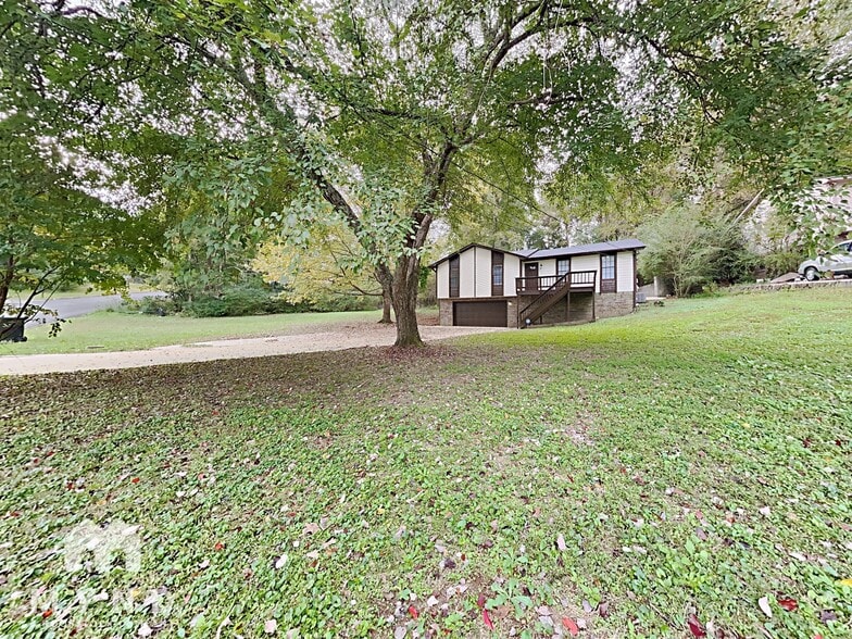 Primary Photo - 2708 Shoemaker St