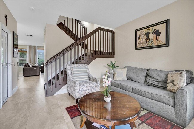 Building Photo - 3237 NW 32nd Terrace