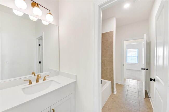 Building Photo - 134 Wards Xing Wy