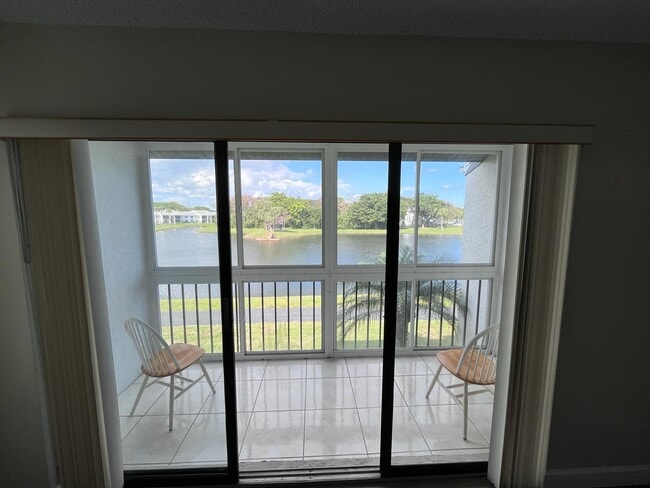 Outdoor Patio - 1002 Green Pine Blvd