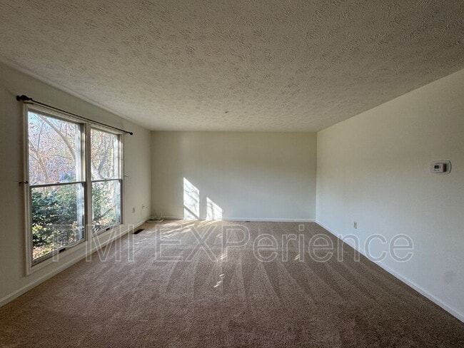 Building Photo - 12740 Wedgedale Ct