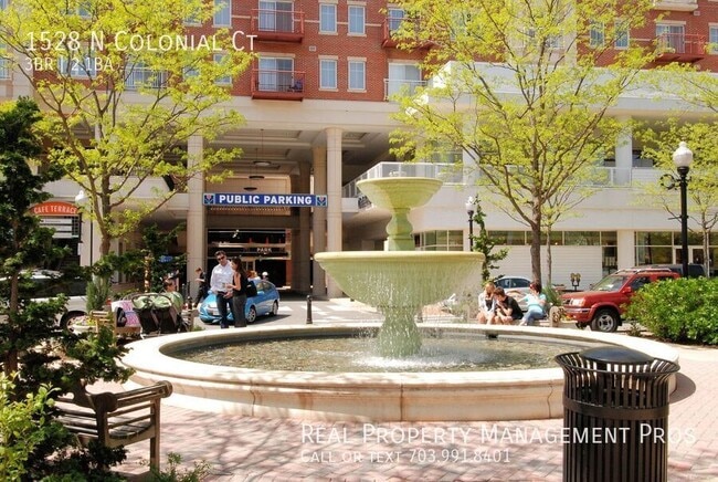 Building Photo - 1528 N Colonial Ct