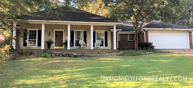 Primary Photo - 308 Woodrun Dr
