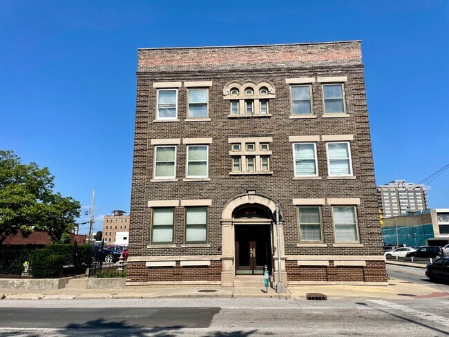 Primary Photo - 801 N Pennsylvania St