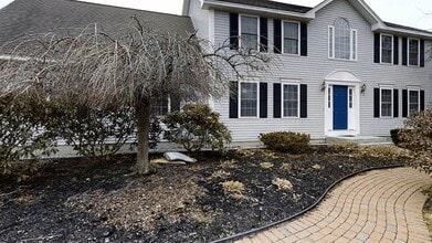 Building Photo - 244 Kennedy Hill Rd