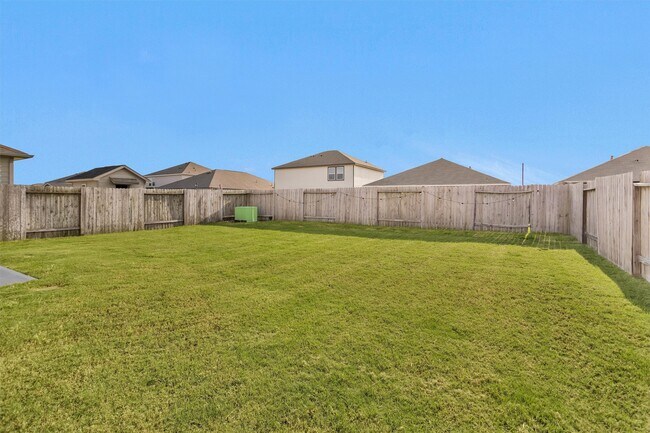 Building Photo - 1028 White Birch Ln
