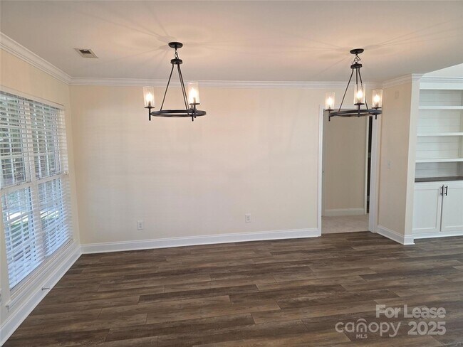 Building Photo - 1682 Lane Rd